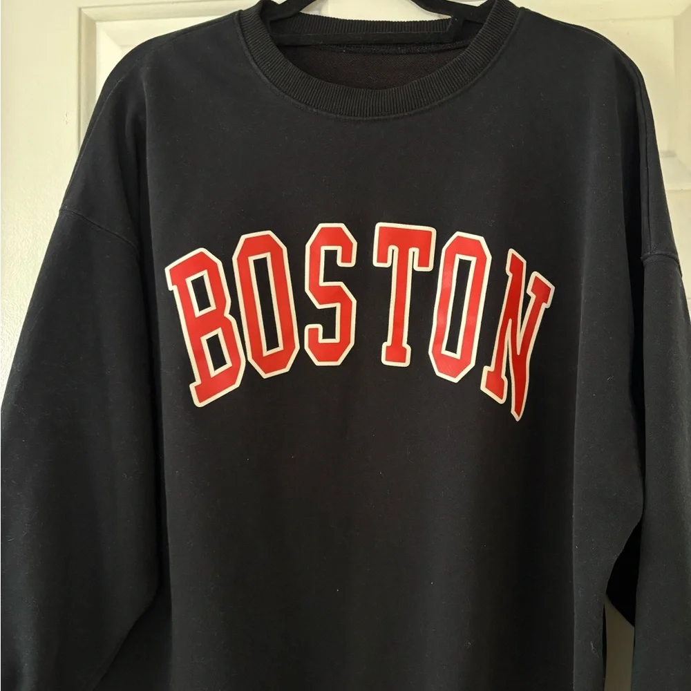 Boston Black Crewneck Sweatshirt - L - Picture 5 of 6